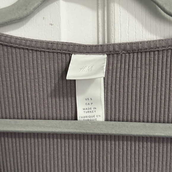 H&M Ribbed Cropped Top - Picture 6 of 7